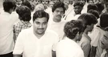 Nitin gadkari biography